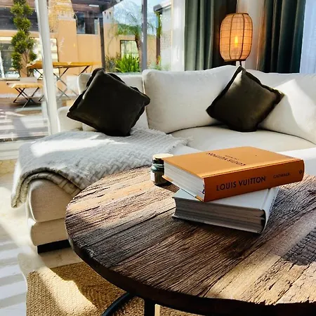 Appartement Penthouse Au Calme Avec Vue Nature Environnante Et Tres Grandes Terrasses *