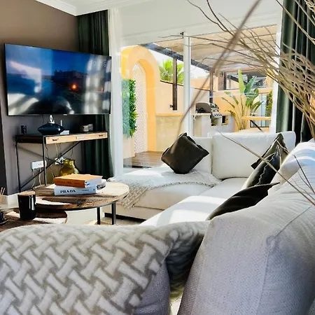 Penthouse Au Calme Avec Vue Nature Environnante Et Tres Grandes Terrasses * Marbella