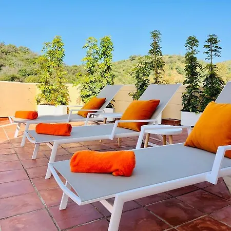 Apartment Penthouse Au Calme Avec Vue Nature Environnante Et Tres Grandes Terrasses Marbella