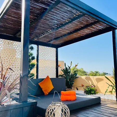 Penthouse Au Calme Avec Vue Nature Environnante Et Tres Grandes Terrasses Marbella