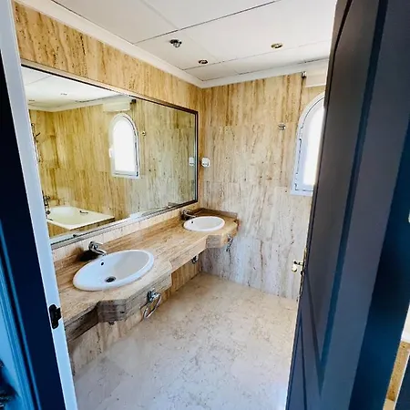 Lägenhet Penthouse Au Calme Avec Vue Nature Environnante Et Tres Grandes Terrasses